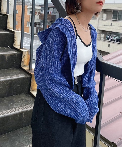 PAGEBOY（ページボーイ）の「ショートフードカーディガン（カーディガン/ボレロ・レディース・ブラック/オフホワイト/ブルー・FREE）」の16枚目の写真