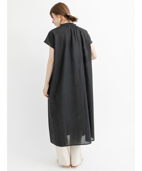 Lugnoncure（ルノンキュール）の「【イージーケア】ギャザーワンピース（ワンピース・レディース・ブラック/ベージュ/ブルー・ﾌﾘ-）」の8枚目の写真