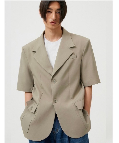 ESC STUDIO（イーエスシースタジオ）の「【ESC STUDIO/イーエスシースタジオ】oversize short sleeve blazer/オーバーサイズ 半袖 ブレザー テーラードジャケット シンプル（テーラードジャケット・メンズ・ブラック/ベージュ系その他・ONE SIZE）」の2枚目の写真