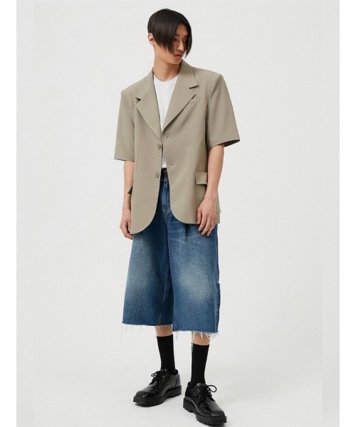 ESC STUDIO（イーエスシースタジオ）の「【ESC STUDIO/イーエスシースタジオ】oversize short sleeve blazer/オーバーサイズ 半袖 ブレザー テーラードジャケット シンプル（テーラードジャケット・メンズ・ブラック/ベージュ系その他・ONE SIZE）」の9枚目の写真