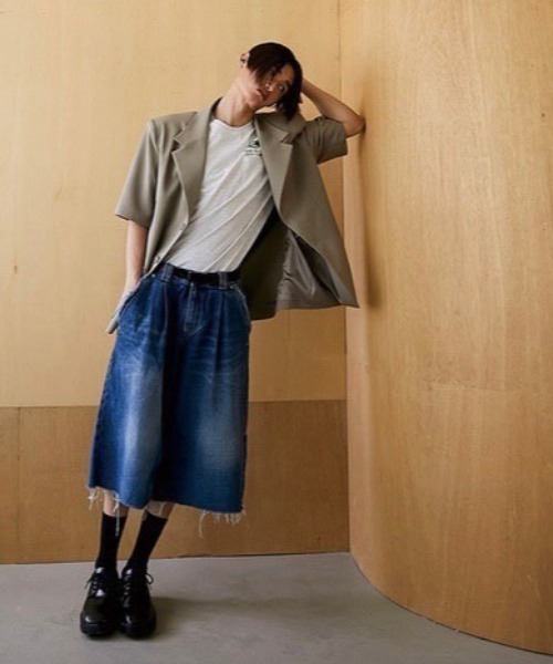 ESC STUDIO（イーエスシースタジオ）の「【ESC STUDIO/イーエスシースタジオ】oversize short sleeve blazer/オーバーサイズ 半袖 ブレザー テーラードジャケット シンプル（テーラードジャケット・メンズ・ブラック/ベージュ系その他・ONE SIZE）」の4枚目の写真