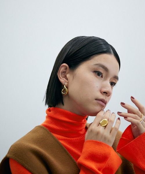 ADAM ET ROPE'（アダムエロペ）の「アンチピリングリブタートルネックプルオーバー（ニット/セーター・レディース・ホワイト/ブラック/イエロー/レッド/ピンク/サックスブルー・FREE）」の19枚目の写真