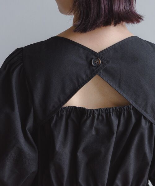 RETRO GIRL（レトロガール）の「バックデザインランタンスリーブワンピ（ワンピース・レディース・ブラック/ナチュラル/ブラウン・FREE）」の17枚目の写真