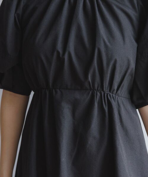 RETRO GIRL（レトロガール）の「バックデザインランタンスリーブワンピ（ワンピース・レディース・ブラック/ナチュラル/ブラウン・FREE）」の16枚目の写真