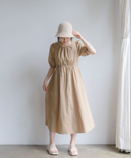 RETRO GIRL（レトロガール）の「バックデザインランタンスリーブワンピ（ワンピース・レディース・ブラック/ナチュラル/ブラウン・FREE）」の10枚目の写真