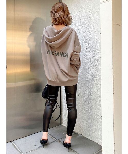 GYDA（ジェイダ）の「GYDIES ANGEL LOOSE ZIPUPパーカー（パーカー・レディース・オフホワイト/ブラック/ベージュ・FREE）」の13枚目の写真