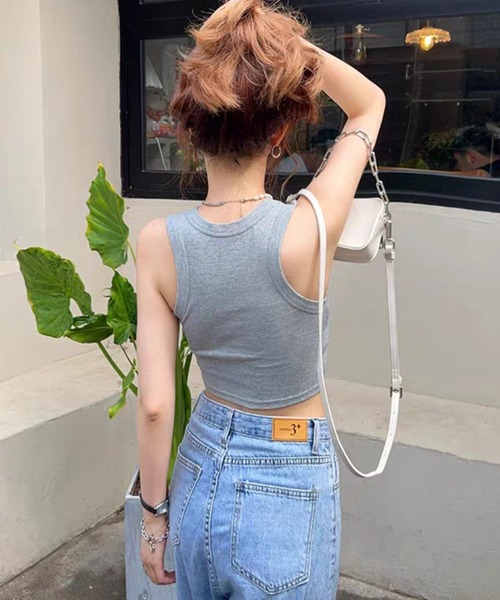 Revo.（レボ）の「【カップ付】シンプル 短丈 アメスリタンクトップ（タンクトップ・レディース・チャコール/カーキ/ホワイト/グレー/ブラック・FREE）」の3枚目の写真