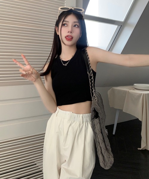 Revo.（レボ）の「【カップ付】シンプル 短丈 アメスリタンクトップ（タンクトップ・レディース・チャコール/カーキ/ホワイト/グレー/ブラック・FREE）」の22枚目の写真