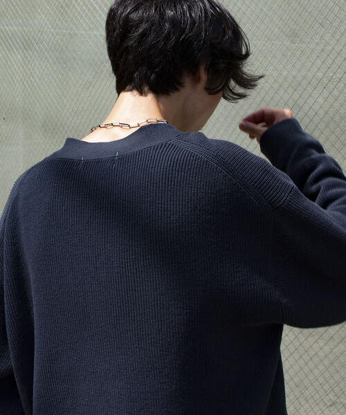 GLOSTER（グロスター）の「【GLOSTER/グロスター】片畦レイヤードVネックカーディガン ロンT付き ドロップショルダー（カーディガン/ボレロ・メンズ・チャコールグレー/ベージュ/サックスブルー/ネイビー・S/M/L）」の5枚目の写真