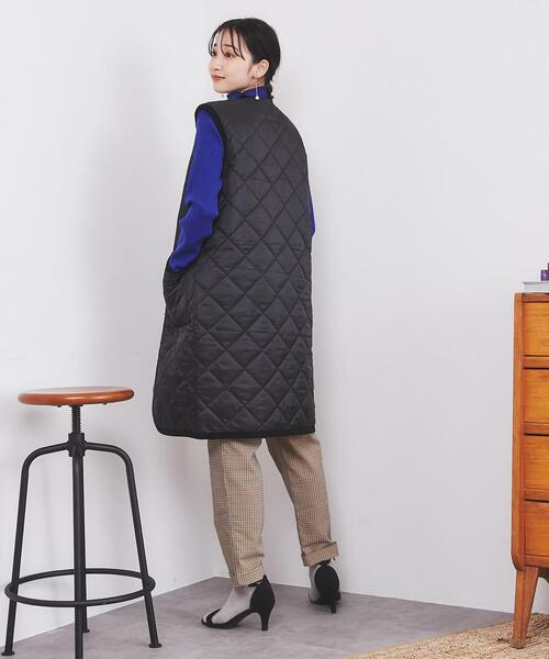 coen（コーエン）の「Bollington（ボリントン）キルティングロングベスト（ダウンベスト・レディース・オフホワイト/ブラック・L/M）」の14枚目の写真