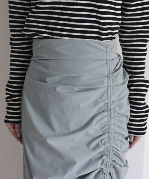 fredy emue（フレディエミュ）の「ドロストハイウエストスカート（スカート・レディース・オレンジ/サックスブルー/ブラック・38）」の6枚目の写真