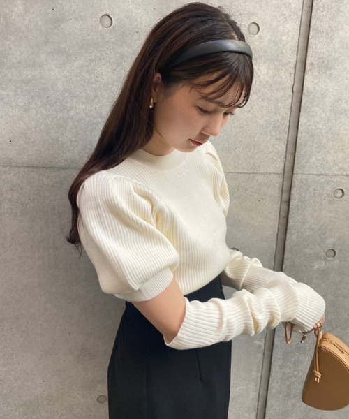 one after another NICE CLAUP(ワンアフターアナザーナイスクラップ)の「アームウォーマーがセットになった前後2WAYリブニット(ニット/セーター・レディース・アイボリー/モカ/ラベンダー/ブラック・FREE)」の8枚目の写真