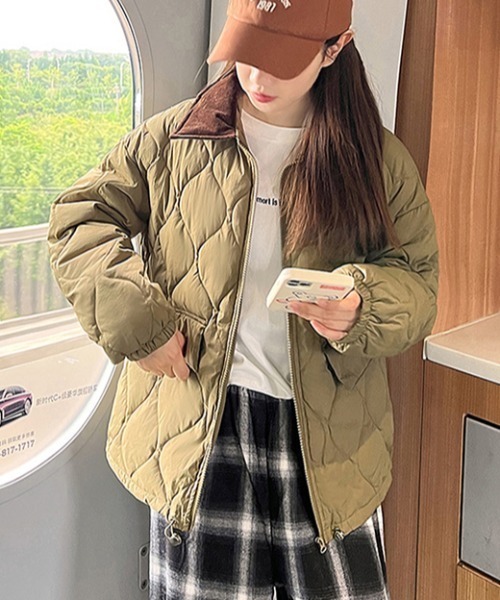 CLEA（クレア）の「コーデュロイ襟切り替えキルティングアウター（ブルゾン・レディース・ベージュ/ブラック/カーキ・FREE）」の20枚目の写真