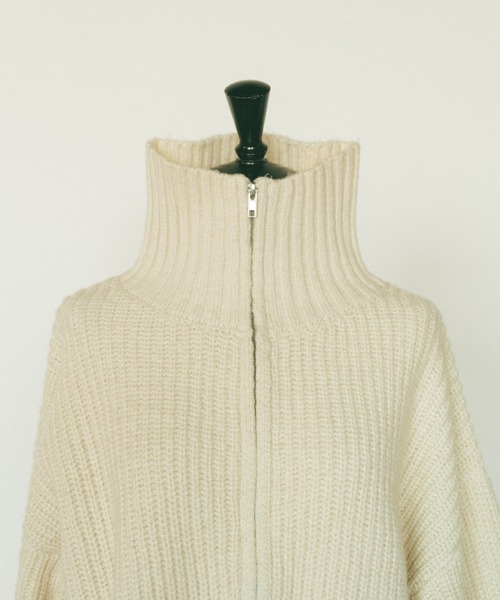 VANNIE U（ヴァニーユー）の「ダブルジップニット（ニット/セーター・レディース・ブラック/アイボリー/グレー・FREE）」の6枚目の写真