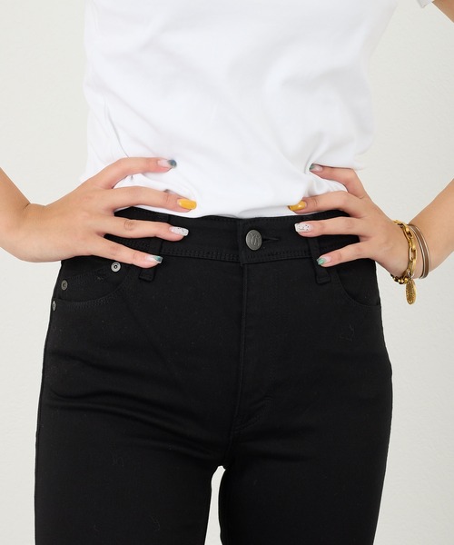 YANUK（ヤヌーク）の「YANUK PATRICIA-BLK（デニムパンツ・レディース・ブラック・24inch/25inch）」の11枚目の写真