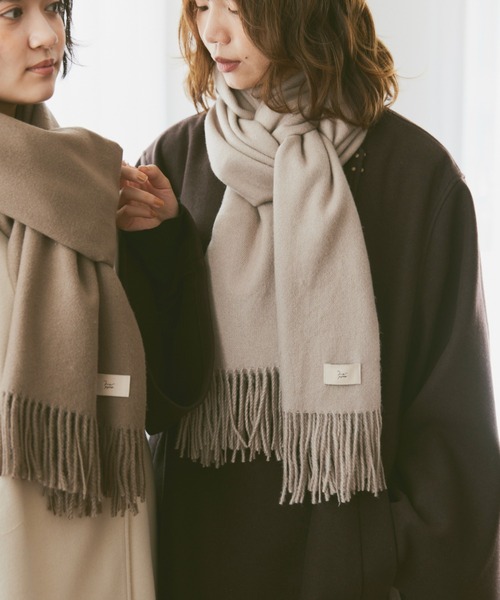 moi tytto（モイテュット）の「淡色マフラー（マフラー・レディース・グレイッシュベージュ/ナチュラル/ブラウン・FREE）」の3枚目の写真