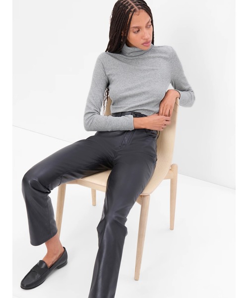 GAP（ギャップ）の「スラブ リブタートルネック（Tシャツ/カットソー・レディース・オフホワイト/ブラック/グリーン系その他/ブルー/グレー/グリーン/ピンク・XXS/XL/S/M/L/XS）」の4枚目の写真