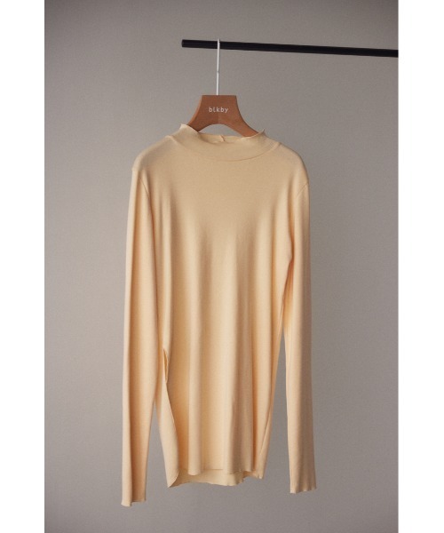 BLACK BY MOUSSY（ブラックバイマウジー）の「long highneck tops(ロングハイネックトップス）（Tシャツ/カットソー・レディース・グリーン/ブラック/アイボリー・FREE）」の2枚目の写真