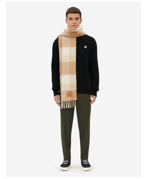 Maison Kitsune（メゾンキツネ）の「GREY FOX HEAD PATCH RELAXED JUMPER（ニット/セーター・メンズ・ベージュ/ブラック/カーキ・S/XS/XL/M/L）」の5枚目の写真