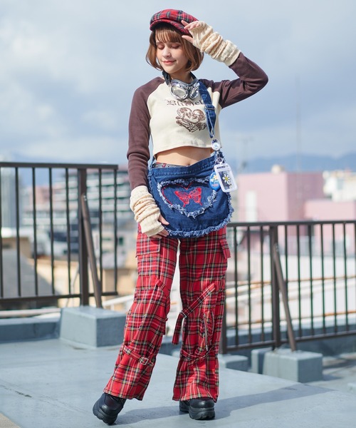 SPINNS（スピンズ）の「Y2Kバタフライ デニムショルダーバッグ