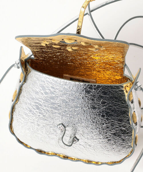 Ray BEAMS（レイビームス）の「HEY！Mrs ROSE / ステッチ ハート ミニ ショルダーバッグ（ショルダーバッグ・レディース・シルバー/ブラック・ONE SIZE）」の8枚目の写真