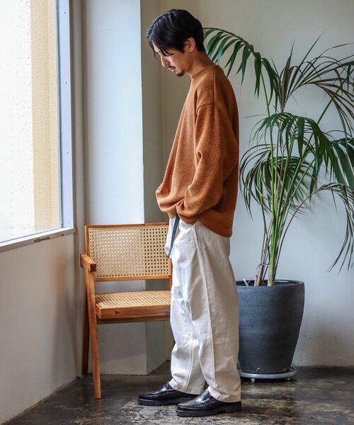 JOURNAL STANDARD（ジャーナルスタンダード）の「モールコール クルーネック（スウェット・メンズ・チャコールグレー/ベージュ/アイボリー/チョコ/ブルー系その他/キャメル・MEDIUM/LARGE）」の17枚目の写真