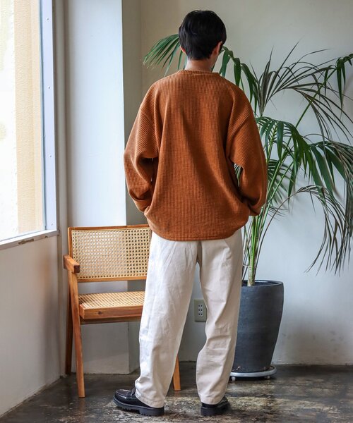 JOURNAL STANDARD（ジャーナルスタンダード）の「モールコール クルーネック（スウェット・メンズ・チャコールグレー/ベージュ/アイボリー/チョコ/ブルー系その他/キャメル・MEDIUM/LARGE）」の18枚目の写真