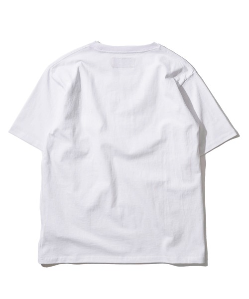 UNIVERSAL OVERALL(ユニバーサルオーバーオール)の「【UNIVERSAL OVERALL】 CENTER LOGO TEE / センターロゴ プリント Tシャツ(Tシャツ/カットソー・メンズ・グレー/ブラック/ホワイト/グリーン/ネイビー/オートミール・SMALL/MEDIUM/LARGE/X-LARGE)」の8枚目の写真