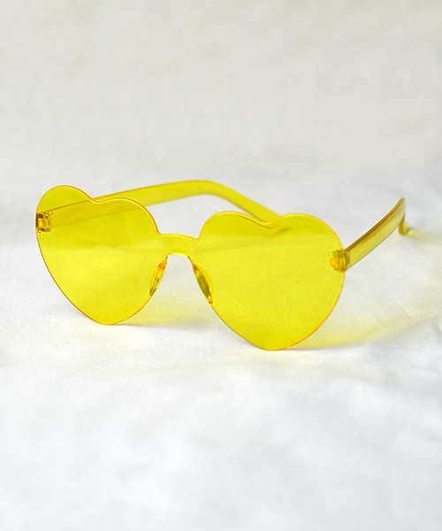 Fun & Daily（ファンアンドデイリー）の「Funny Color Heart Glasses（サングラス・レディース・イエロー/オレンジ/ブラック/レッド/グリーン/ピンク/パープル/ブルー/クリア/ブラウン・FREE）」の15枚目の写真