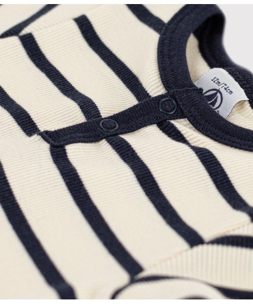 PETIT BATEAU(プチバトー)の「マリニエール衿つき半袖ボディ(ロンパース・キッズ・ホワイト×ネイビー・6MONTH)」の2枚目の写真