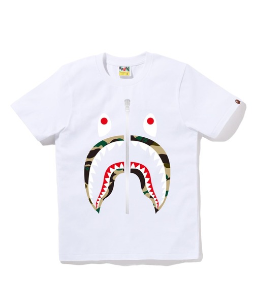 A BATHING APE（アベイシングエイプ）の「1ST CAMO SHARK TEE L（Tシャツ/カットソー・レディース・ブラック×グリーン/ホワイト×イエロー/ブラック×イエロー/ホワイト×グリーン・MEDIUM/SMALL/X-SMALL/XX-SMALL）」の3枚目の写真