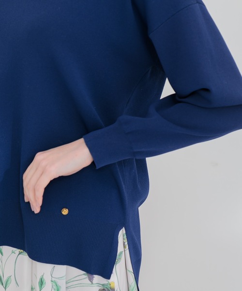Dignite collier(ディニテコリエ)の「【KATHARINE ROSS】Dignite collier サーブルストレッチニットVネックプルオーバー(ニット/セーター・レディース・ベージュ/ブルー・MEDIUM)」の15枚目の写真