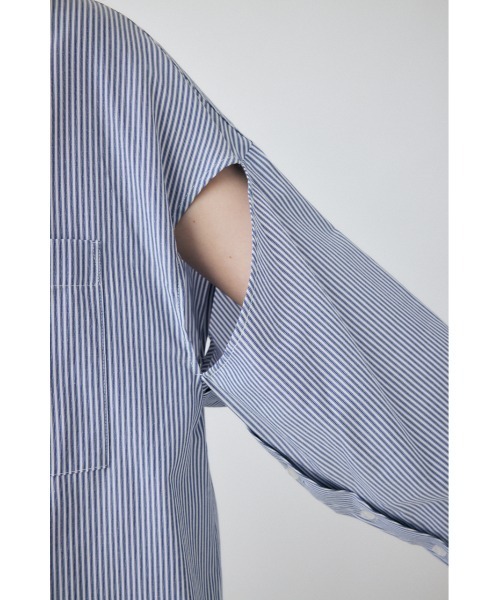 MOUSSY（マウジー）の「ARM SLIT OVER シャツ（シャツ/ブラウス・レディース・オフホワイト/ネイビー系/ピンク・FREE）」の11枚目の写真