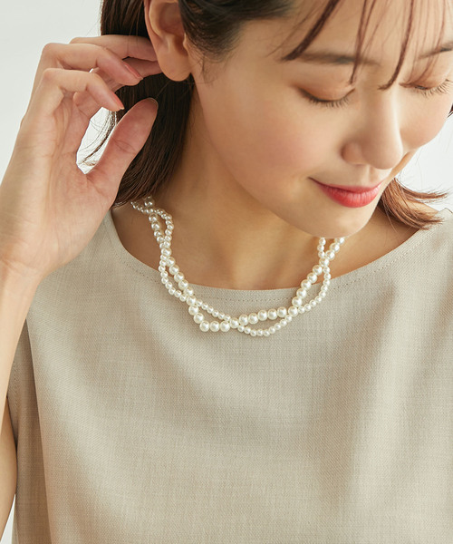 ROPE' PICNIC（ロペピクニック）の「ツイストパールショートネックレス（ネックレス・レディース・ゴールド・FREE）」の3枚目の写真