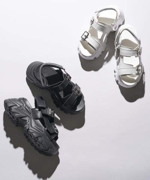 WEGO（ウィゴー）の「WEGO/PUベルトスポーツサンダル（サンダル・レディース・ホワイト/ブラック・MEDIUM/LARGE）」の21枚目の写真