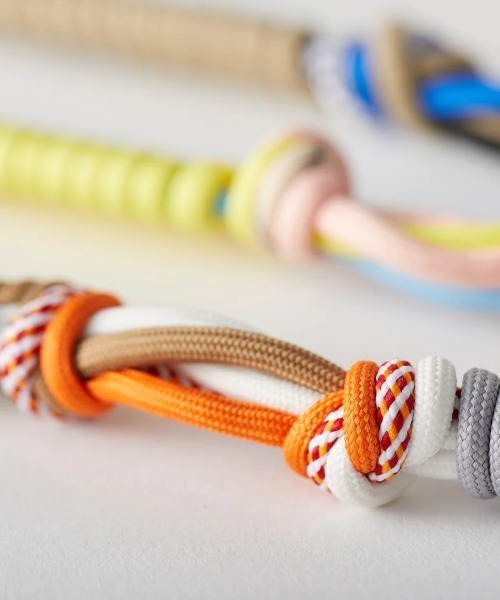 A SCENE（エーシーン）の「A SCENE/エーシーン/Design paracord shoulder（スマホグッズ・レディース・オレンジ/ブラック/イエロー/カーキ/ブラック系その他・F）」の10枚目の写真