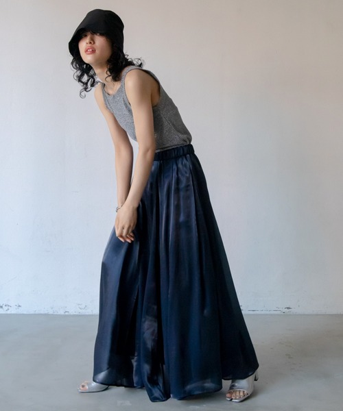 VACANCY（ヴァカンシー）の「シャイニータックロングスカート（スカート・レディース・ゴールド/パープル/ネイビー/ブルー/シルバー・FREE）」の10枚目の写真