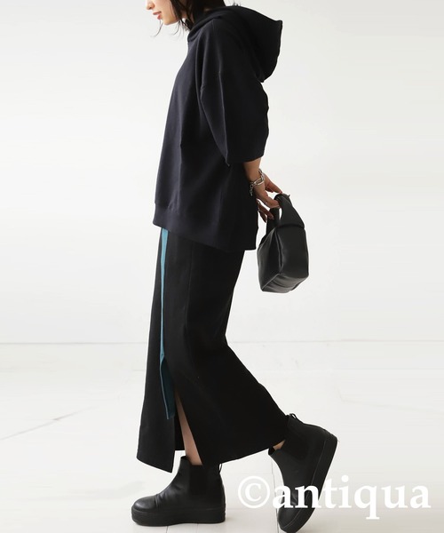 antiqua（アンティカ）の「裏毛配色ラインスカート（スカート・レディース・ブラック/杢グレー・FREE）」の4枚目の写真