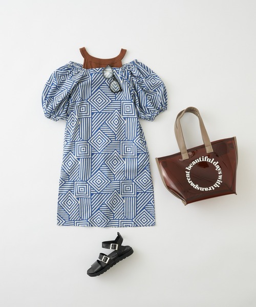 CIAOPANIC TYPY（チャオパニックティピー）の「【KIDS】バティック柄リネン2WAYオフショルワンピ（ワンピース・キッズ・ブルー/イエロー・S/M/L/XL/XXL）」の3枚目の写真