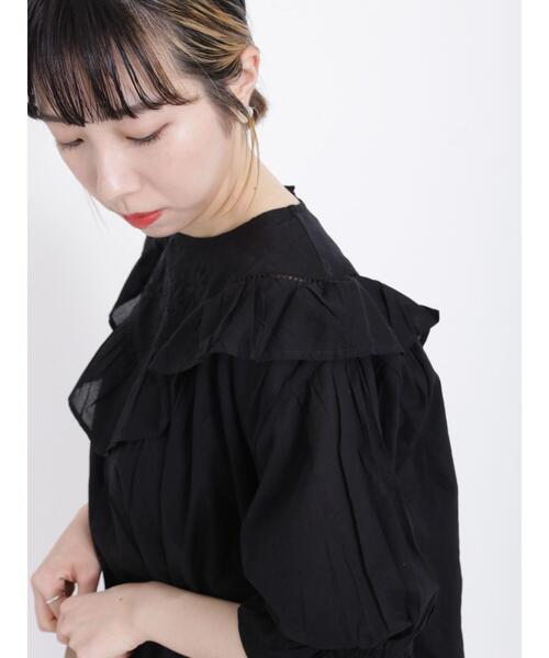 Samansa Mos2（サマンサ モスモス）の「切替フリル刺繍ブラウス（シャツ/ブラウス・レディース・ブラック/オフホワイト/ブラウン・F）」の5枚目の写真