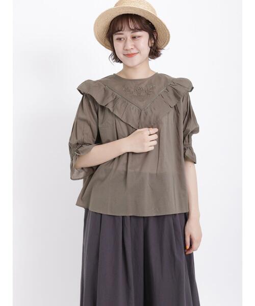 Samansa Mos2（サマンサ モスモス）の「切替フリル刺繍ブラウス（シャツ/ブラウス・レディース・ブラック/オフホワイト/ブラウン・F）」の11枚目の写真