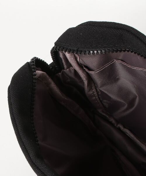 Red Cap Girl（レッドキャプガール）の「【a-r】〔Red Cap Girl/レッドキャップガール〕RCGピス付き ミニショルダーバッグ（ショルダーバッグ・メンズ・ブラック/ホワイト・FREE）」の11枚目の写真