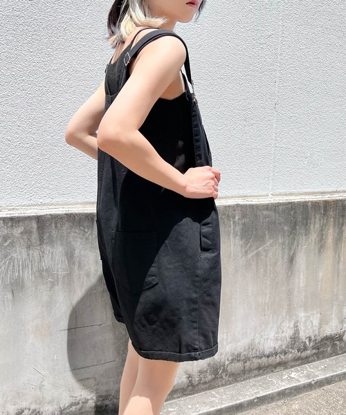 Figments（フィグメンツ）の「ショートサロペット（サロペット/オーバーオール・レディース・ブラック/オフホワイト・FREE）」の3枚目の写真