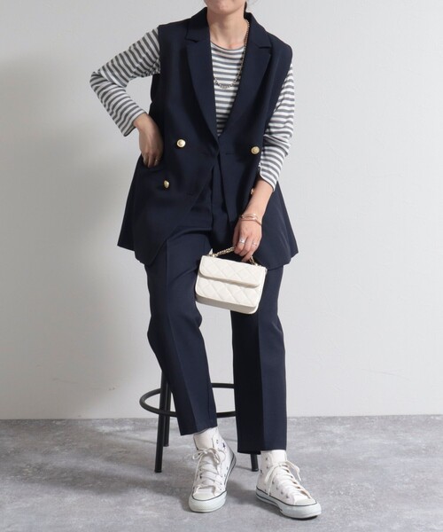 fredy emue（フレディエミュ）の「【セットアップ対応】美脚テーパードパンツ（スラックス・レディース・ベージュ/ネイビー/アイボリー/ラベンダー・38/36）」の22枚目の写真