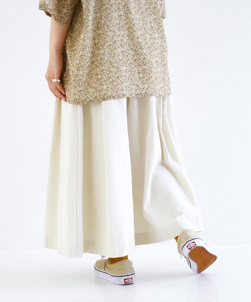 Crisp(クリスプ)の「デニムフレアスカート(スカート・レディース・ブラック/アイボリー・FREE)」の22枚目の写真