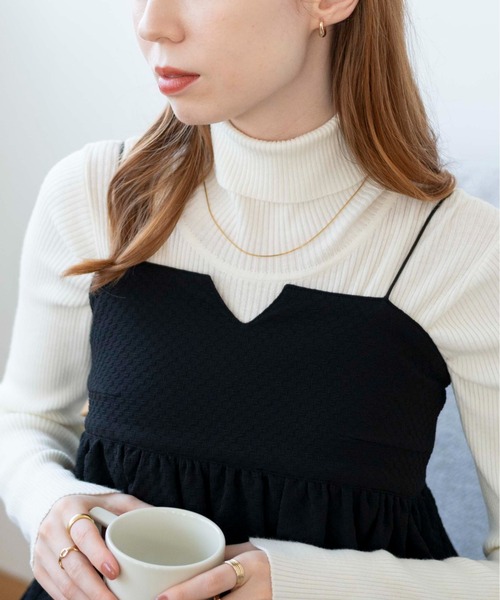 WEGO(ウィゴー)の「WEGO/リブタートルネックニット(ニット/セーター・レディース・グリーン系その他/ダークグレー/オフホワイト/オレンジ/ブラック/ブラック系その他5/ブルー/ホワイト系その他5/レッド・FREE)」の2枚目の写真