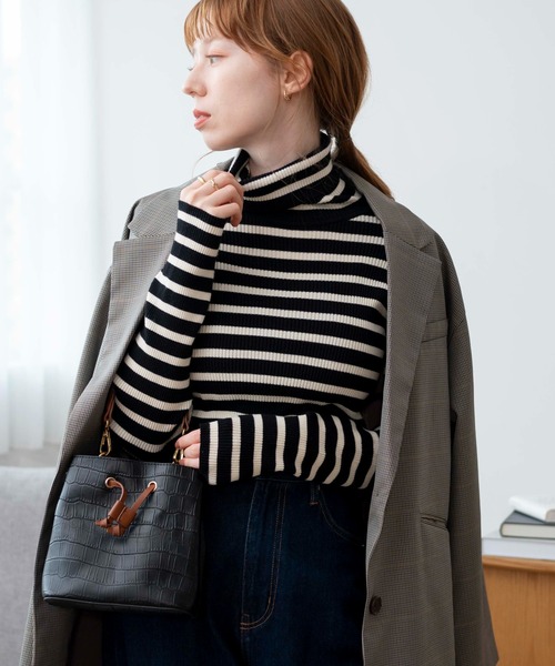 WEGO(ウィゴー)の「WEGO/リブタートルネックニット(ニット/セーター・レディース・グリーン系その他/ダークグレー/オフホワイト/オレンジ/ブラック/ブラック系その他5/ブルー/ホワイト系その他5/レッド・FREE)」の5枚目の写真