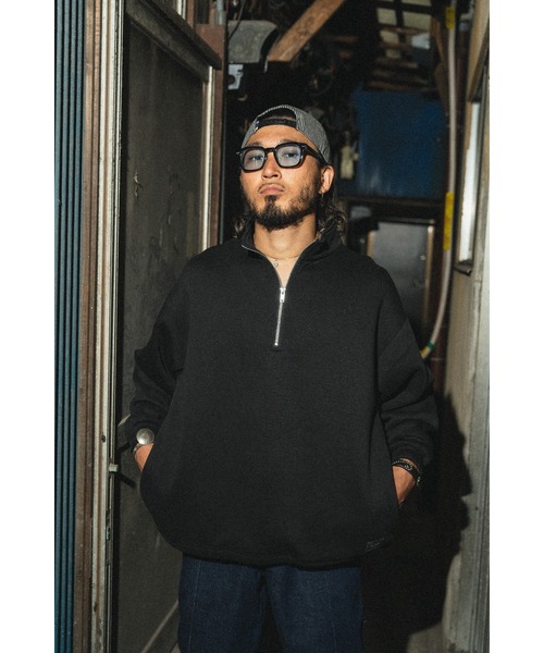 BIG MIKE（ビッグマイク）の「BIG MIKE ビッグマイク/ 裏起毛 スタンドカラー ハーフジップスウェット リラックスシルエット サイドポケット ユニセックス // 102338000（スウェット・メンズ・ブラック/オリーブ/ベージュ・MEDIUM/LARGE/X-LARGE）」の12枚目の写真
