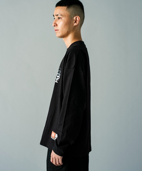 GALLIS ADDICTION（ガリスアディクション）の「GA STARTER BL BODY LOGO L/S TEE（Tシャツ/カットソー・メンズ・ホワイト/ブラック・XL/L）」の11枚目の写真