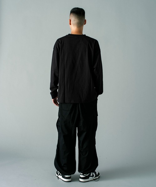 GALLIS ADDICTION（ガリスアディクション）の「GA STARTER BL BODY LOGO L/S TEE（Tシャツ/カットソー・メンズ・ホワイト/ブラック・XL/L）」の3枚目の写真